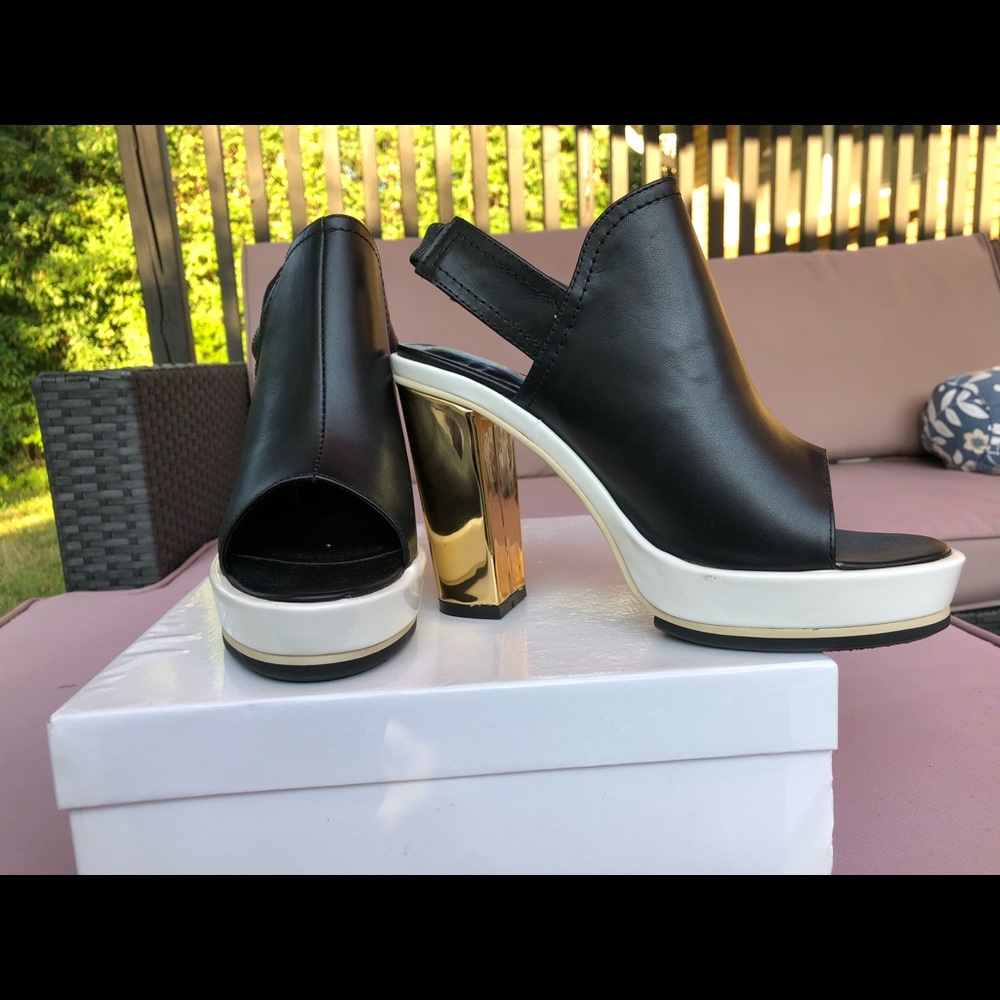 One of a kind sling back heels - Picture 6 of 12